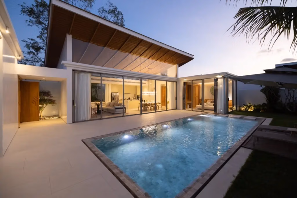 Phuket Villa vs Condo